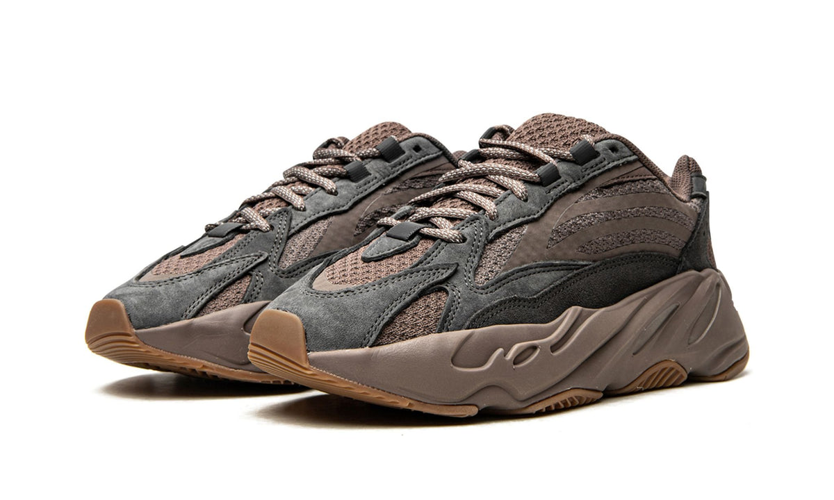 Yeezy Boost 700 V2 &quot;Mauve&quot; GZ0724