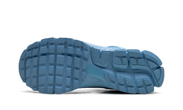 Zoom Vomero 5 "University Blue" HF5493 400