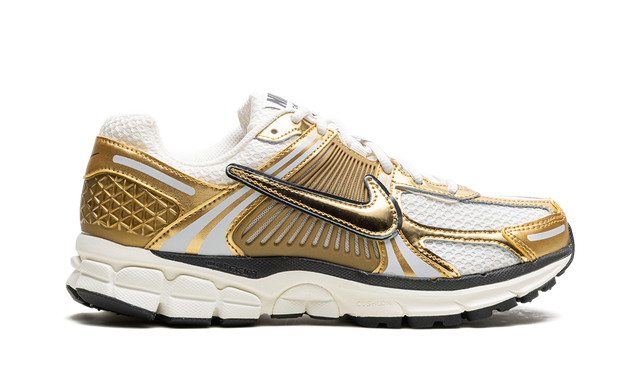 Zoom Vomero 5 WMNS &quot;Metallic Gold&quot; HF7723 001