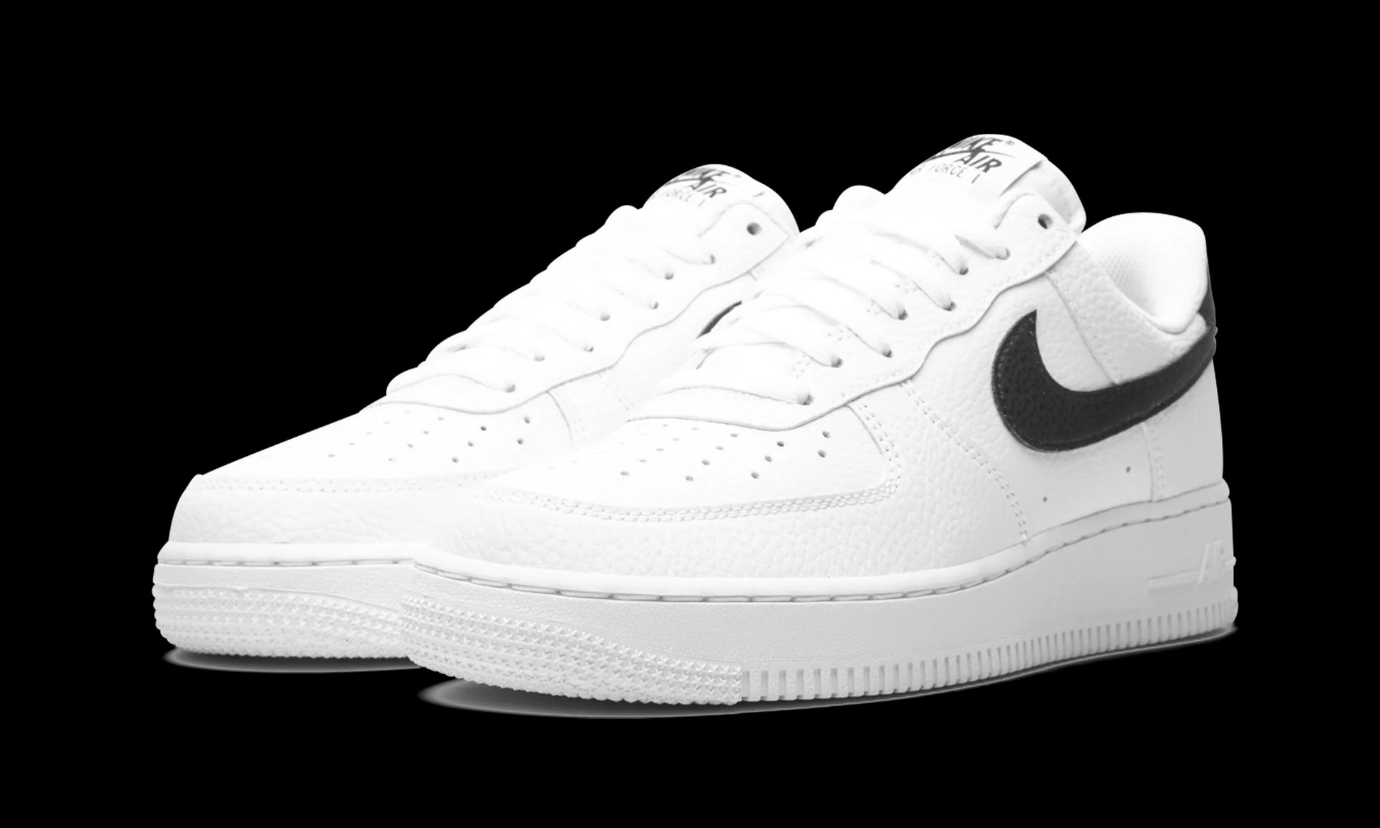 Air Force 1 Low '07 "White / Black" CT2302 100