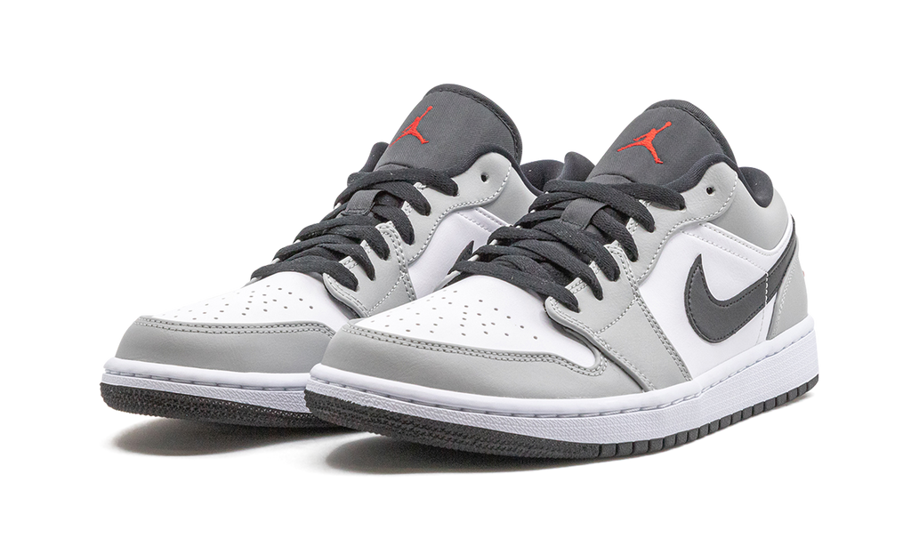 Air Jordan 1 Low "Light Smoke Grey" 553558 030
