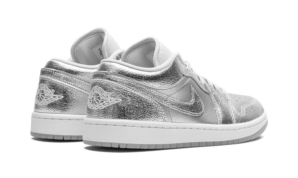 Air Jordan 1 Low SE WMNS "Metallic Silver" FN5030 001