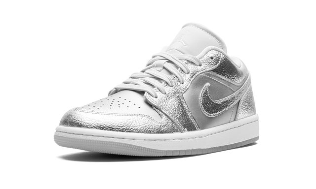 Air Jordan 1 Low SE WMNS "Metallic Silver" FN5030 001