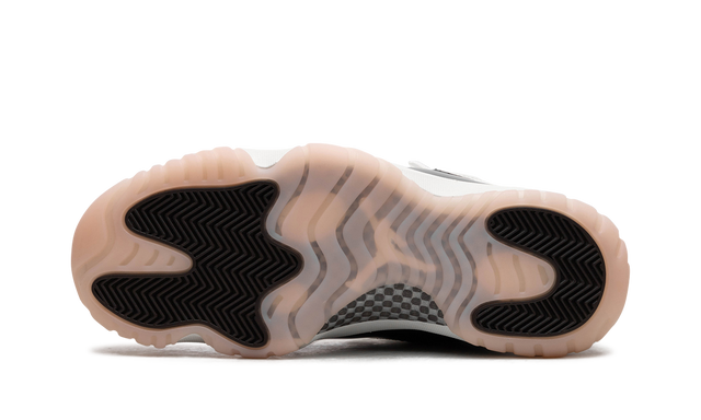 AIR JORDAN 11 WMNS "Neapolitan" AR0715 101
