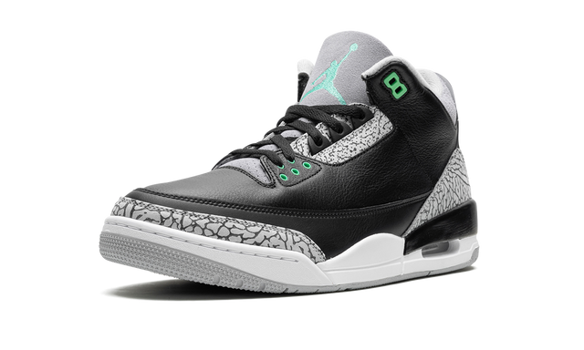 Air Jordan 3 Retro "Green Glow" CT8532 031