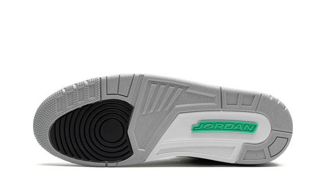Air Jordan 3 Retro "Green Glow" CT8532 031