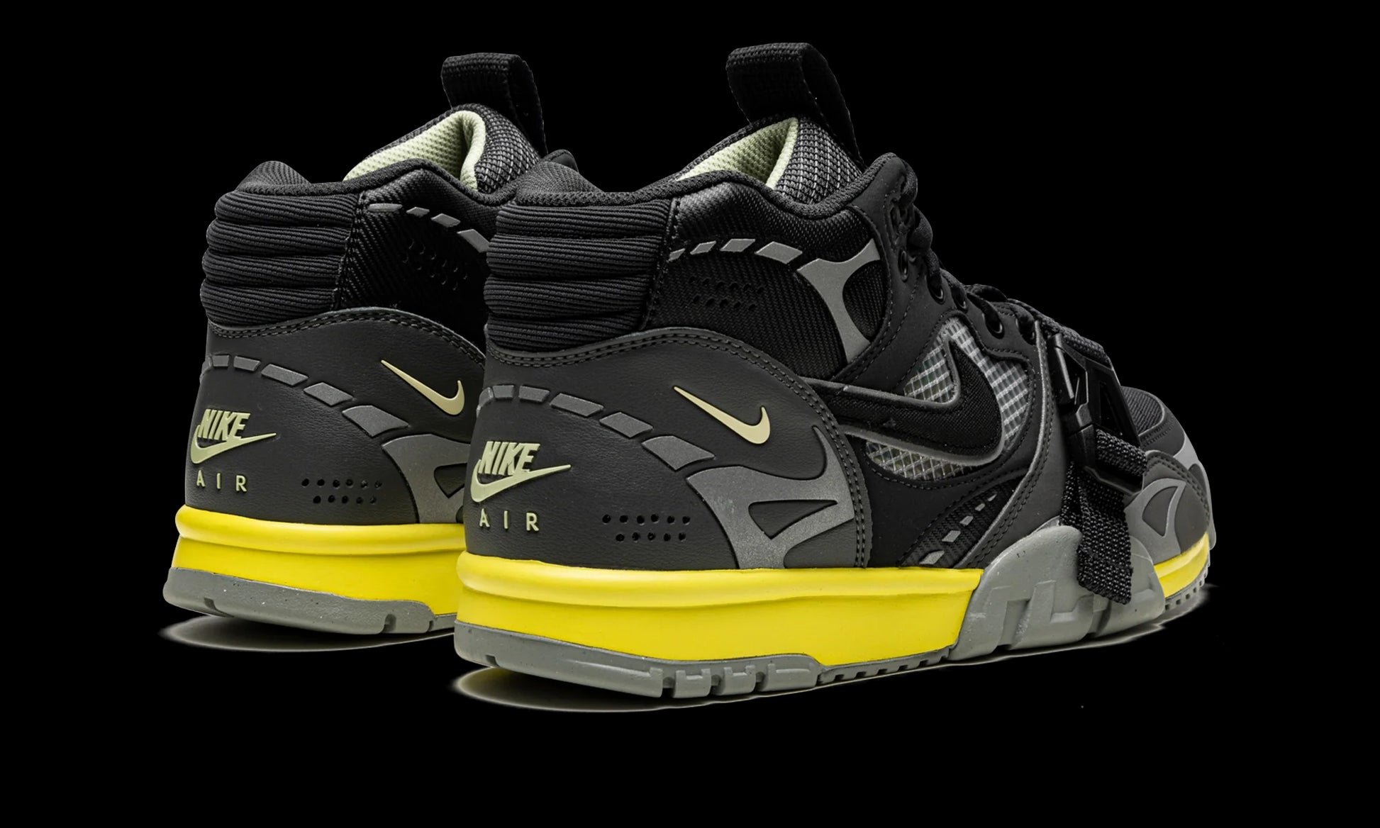 Air Trainer 1 SP "Dark Smoke Grey"