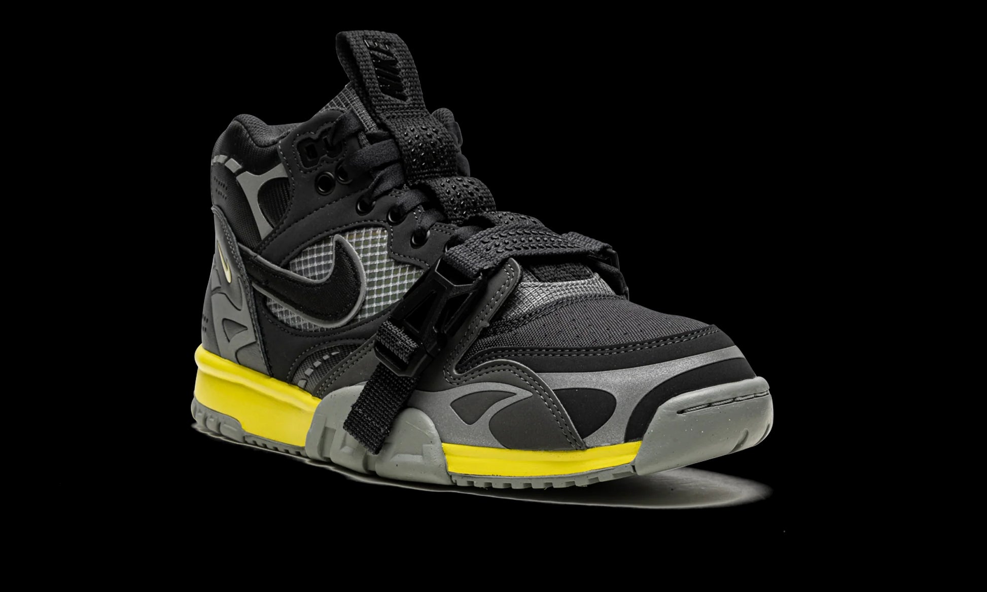 Air Trainer 1 SP "Dark Smoke Grey"