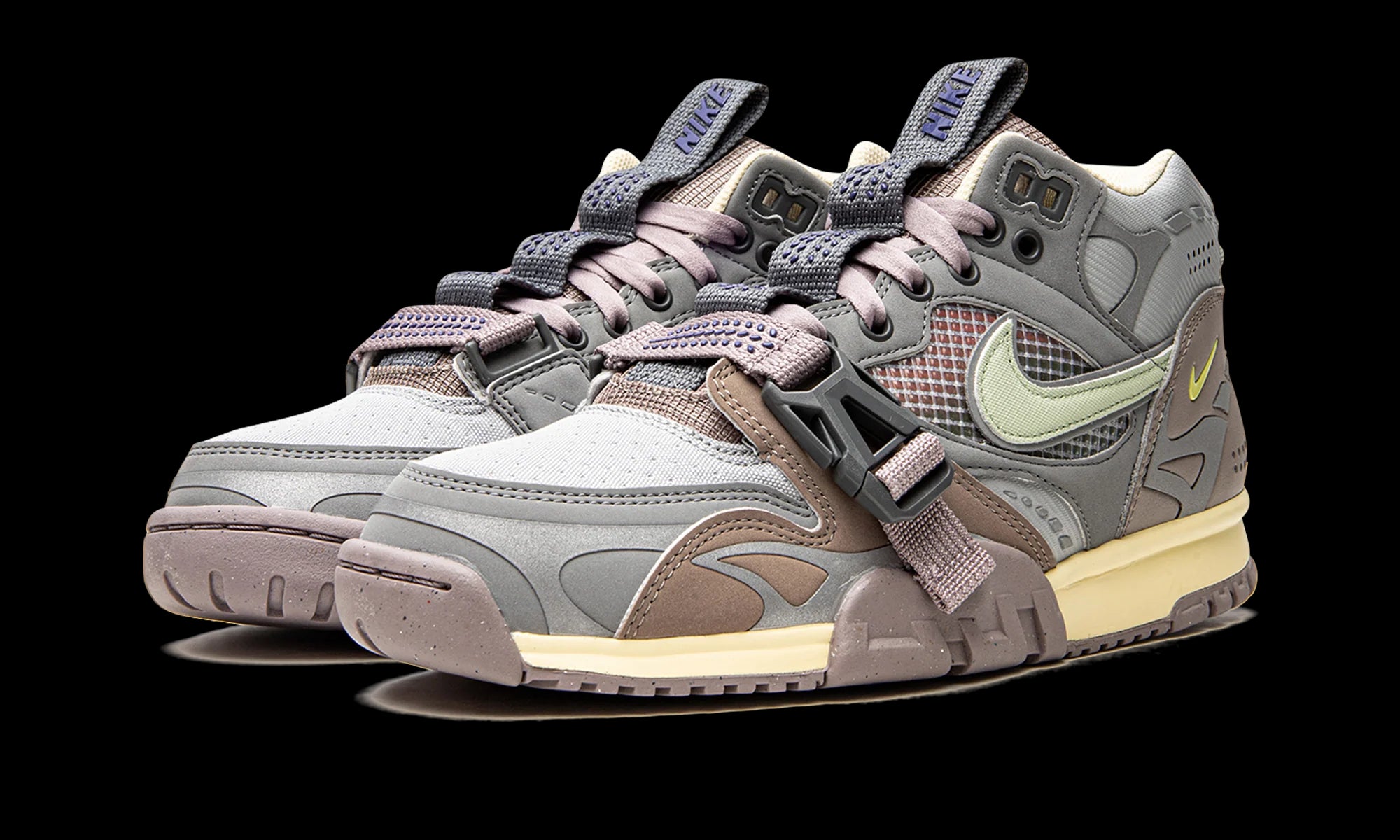 Air Trainer 1 SP "Light Smoke"