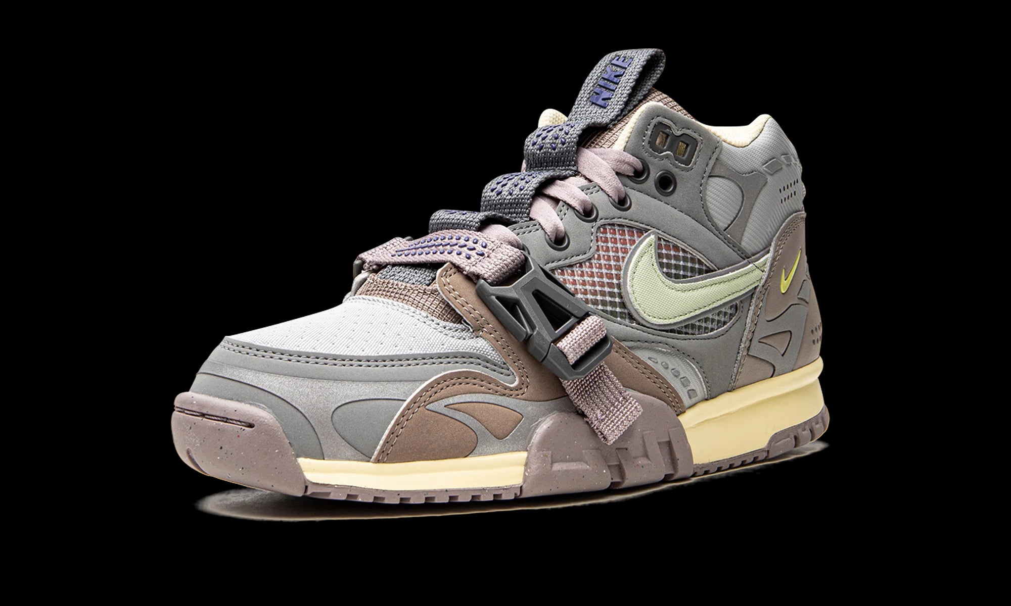 Air Trainer 1 SP "Light Smoke"