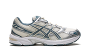 Gel-1130 "Cream / Ironclad" 1201A256 115