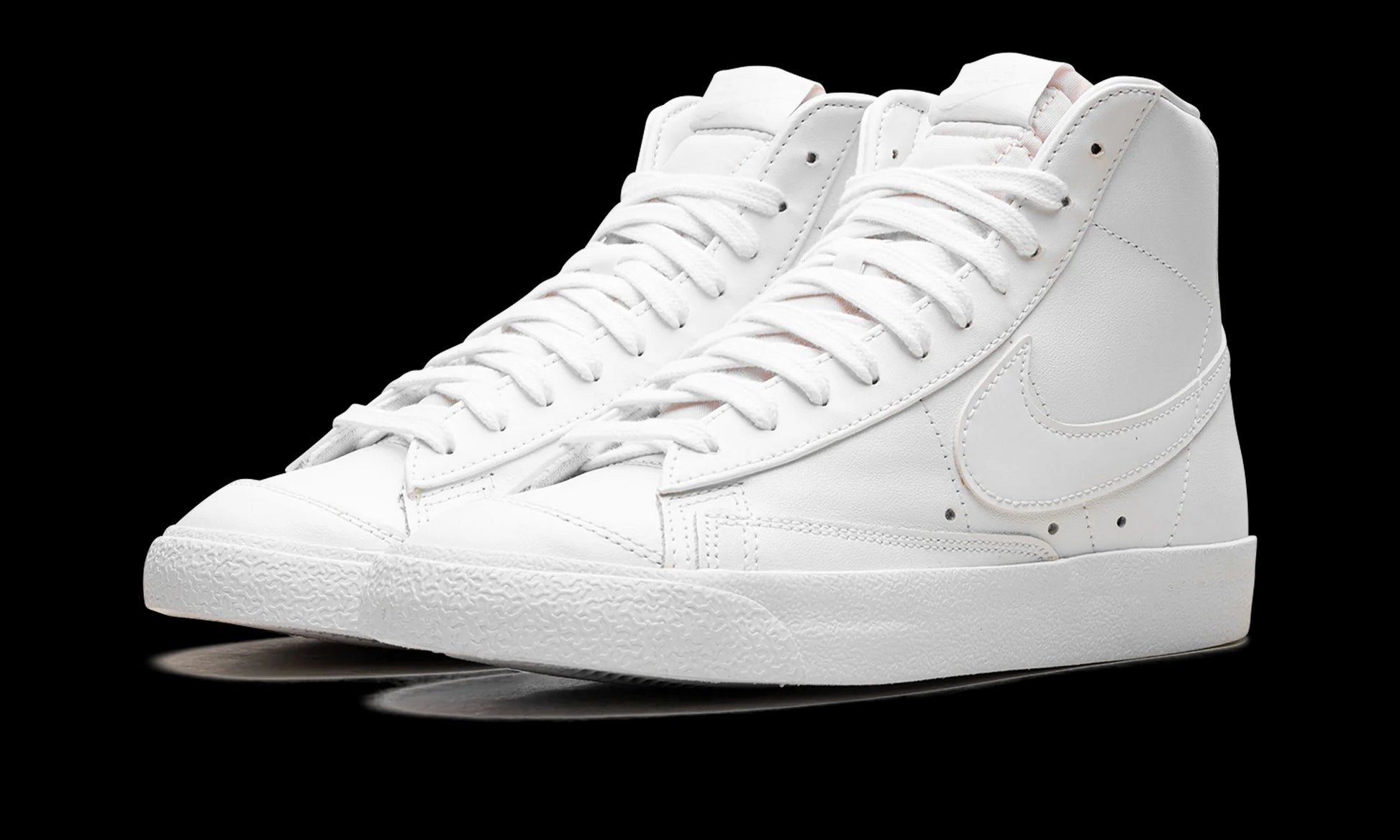 Blazer Mid '77 WMNS "Triple White"
