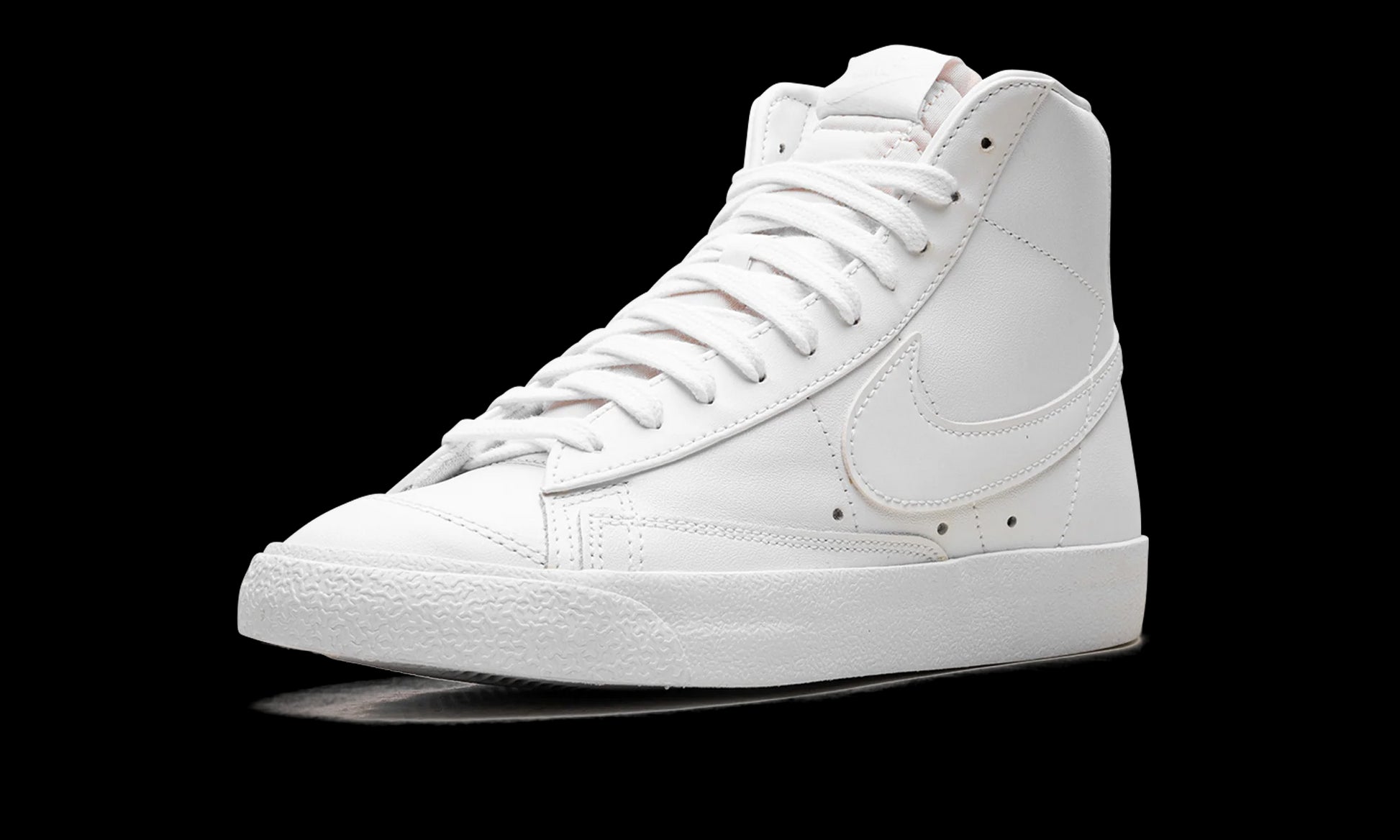 Blazer Mid '77 WMNS "Triple White"