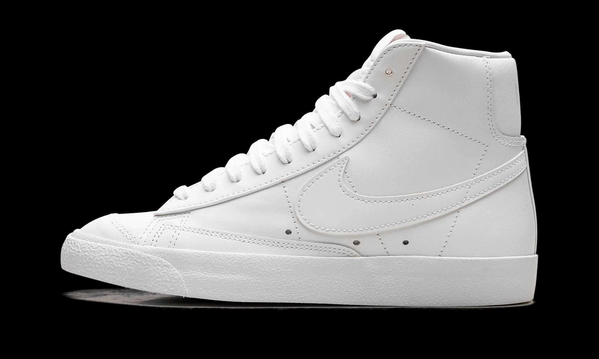 Blazer Mid '77 WMNS "Triple White"