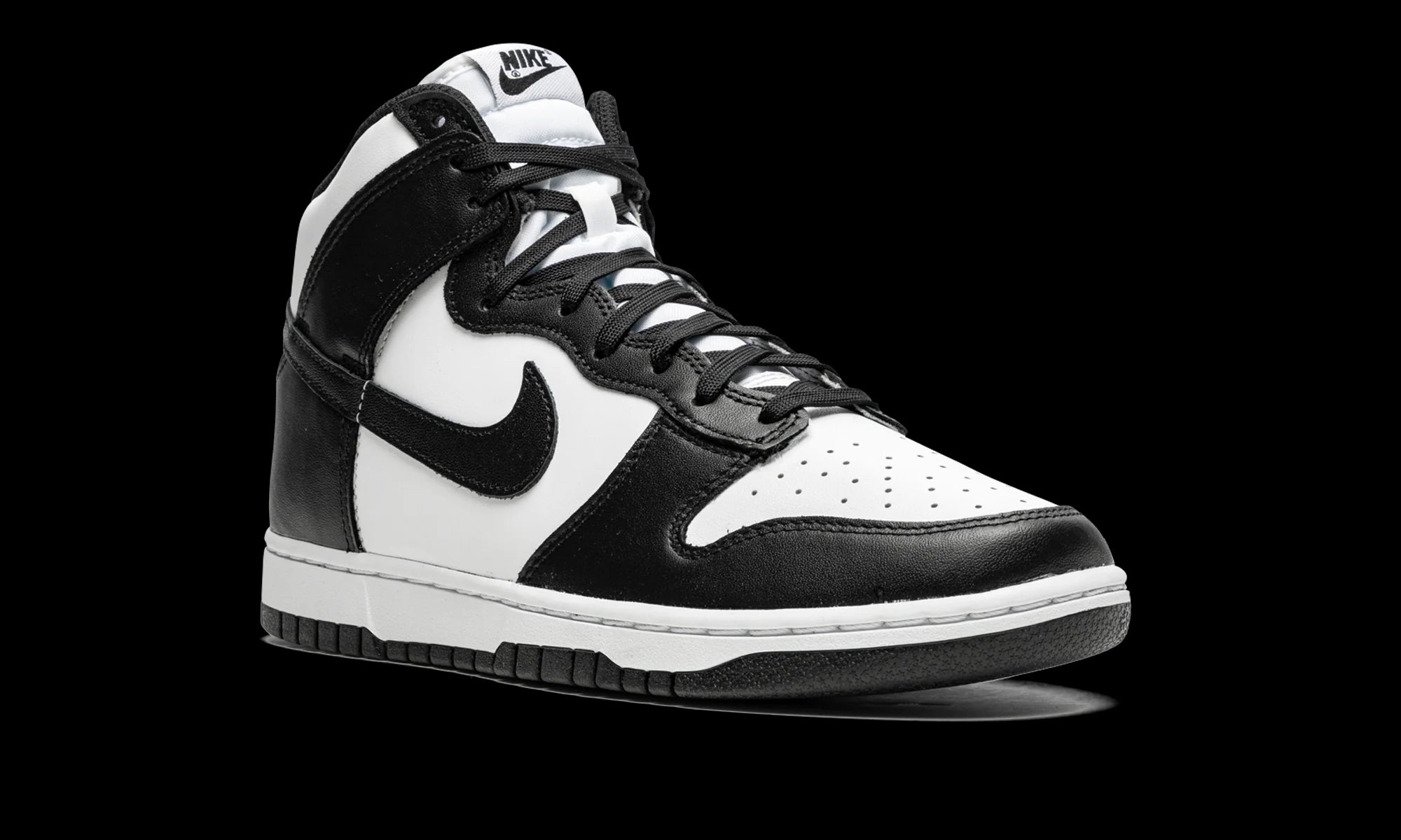 Dunk High Retro "Panda - Black / White"