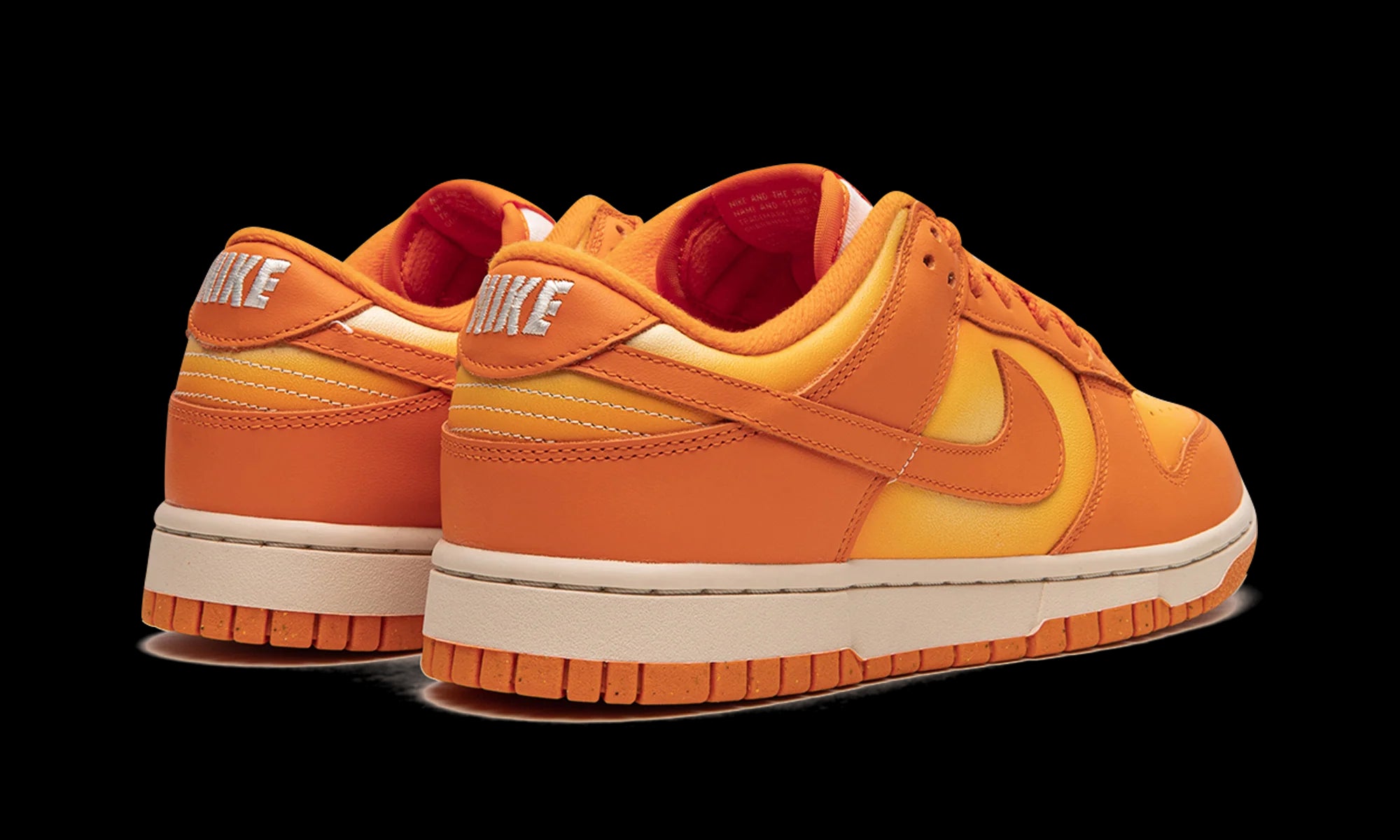 DUNK LO MNS WMNS "Magma Orange" DX2953 800