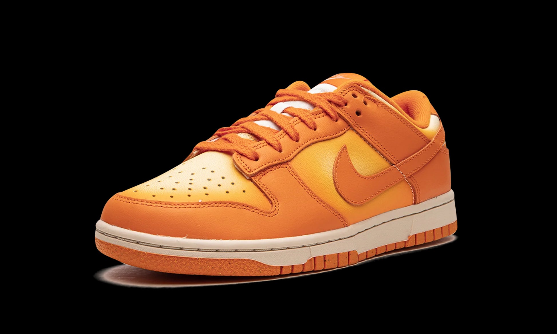 DUNK LO MNS WMNS "Magma Orange" DX2953 800