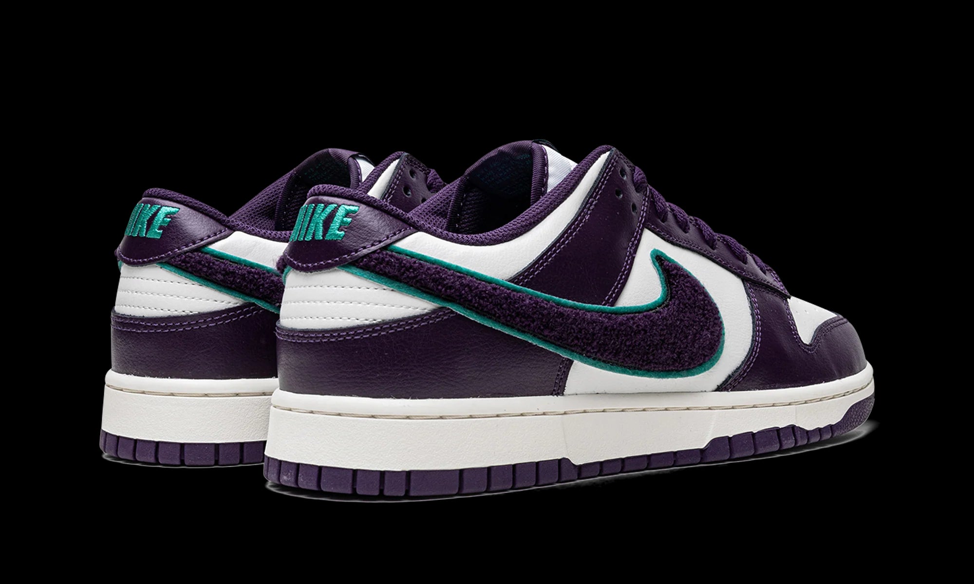Dunk Low "Chenille Swoosh - Grand Purple" DQ7683 100