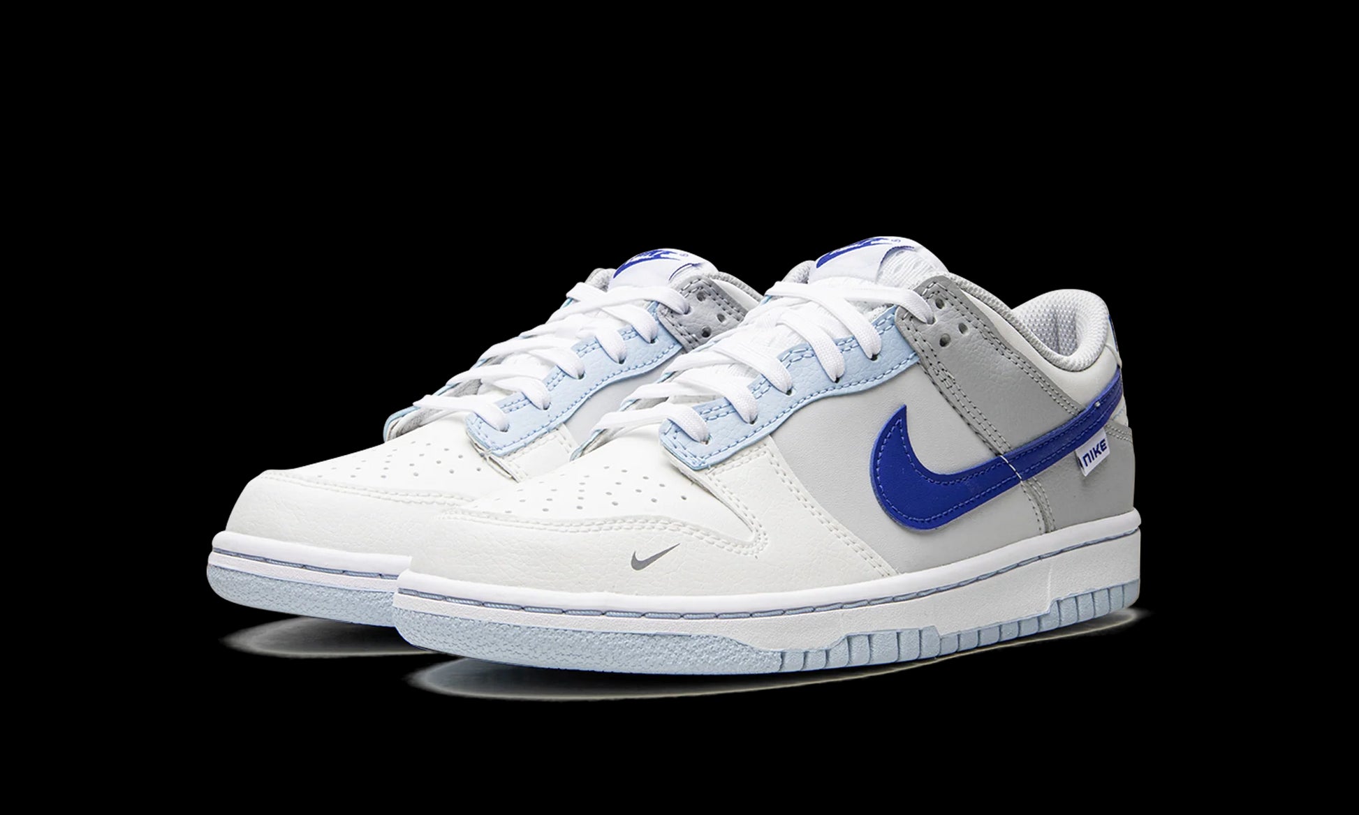 Dunk Low GS "Ivory / Hyper Royal" FB1843 141