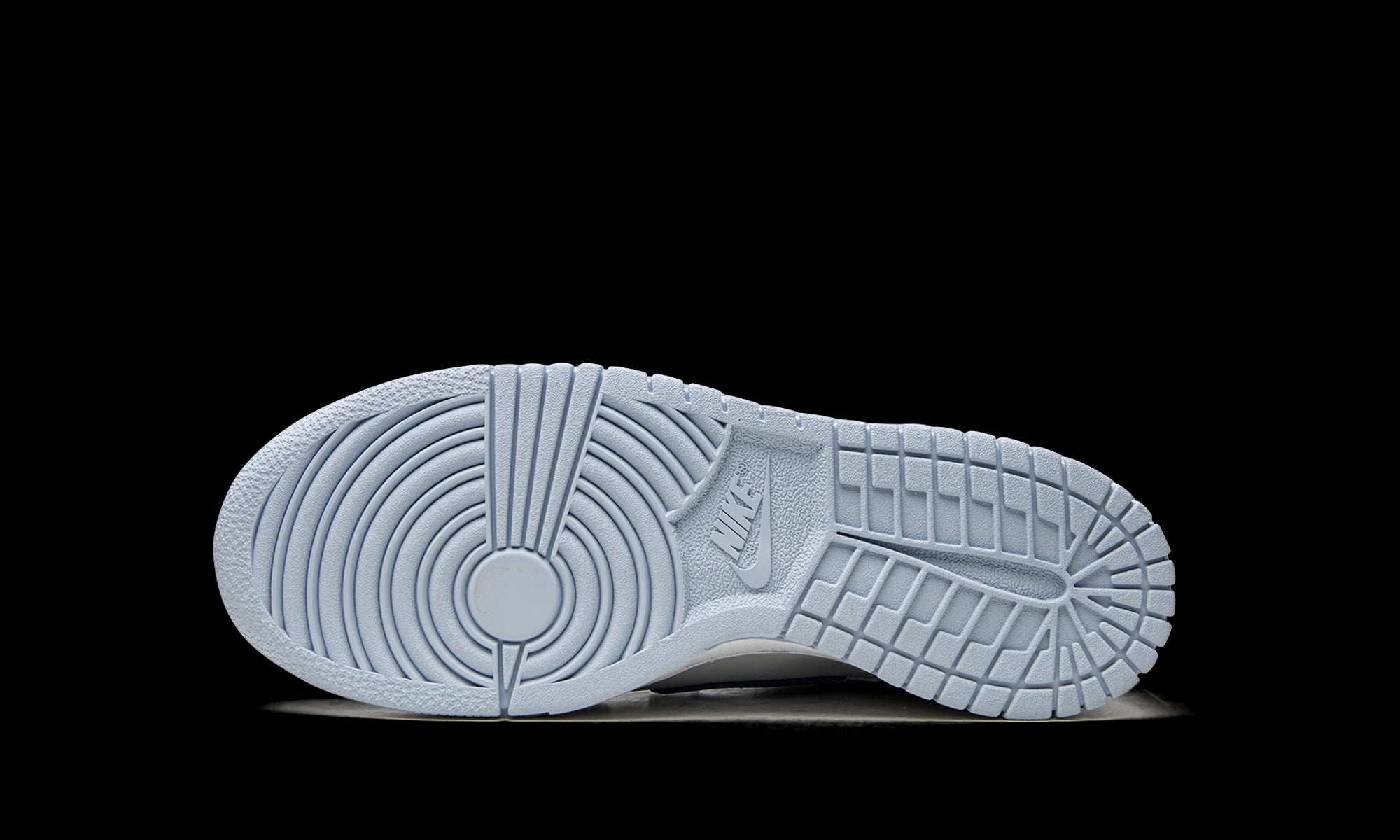 Dunk Low GS "Ivory / Hyper Royal" FB1843 141