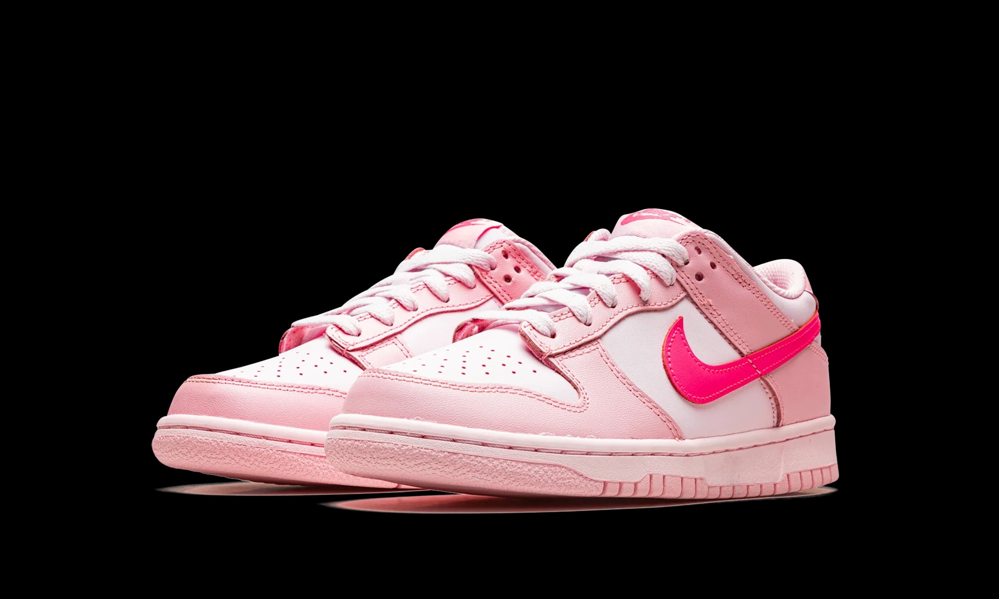 Dunk Low GS "Triple Pink" DH9765 600