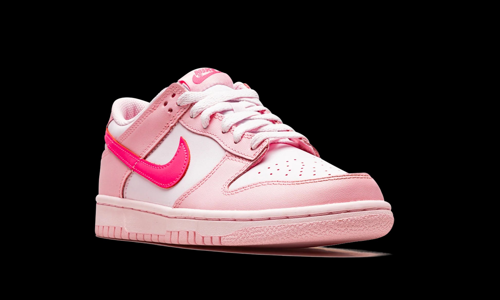 Dunk Low GS "Triple Pink" DH9765 600