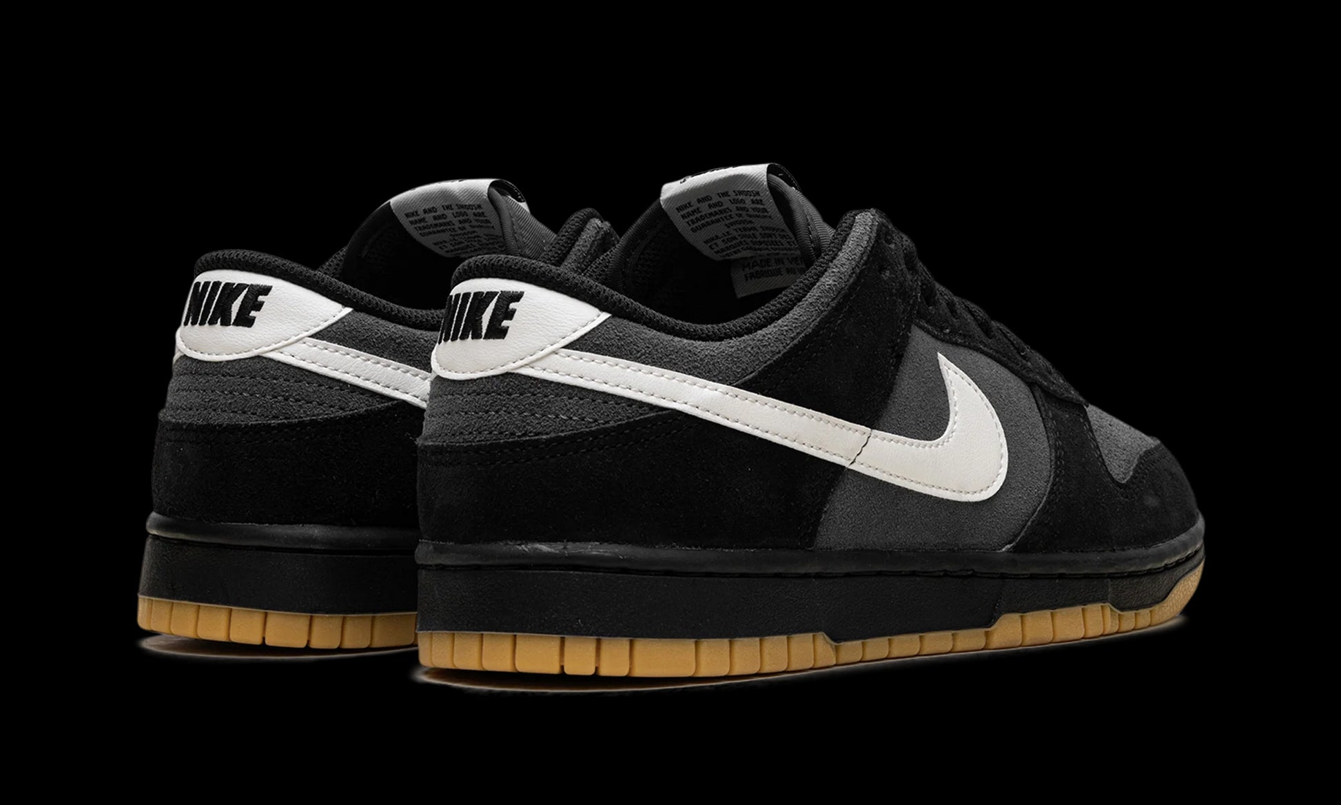 Dunk Low SE "Black Grey Gum"