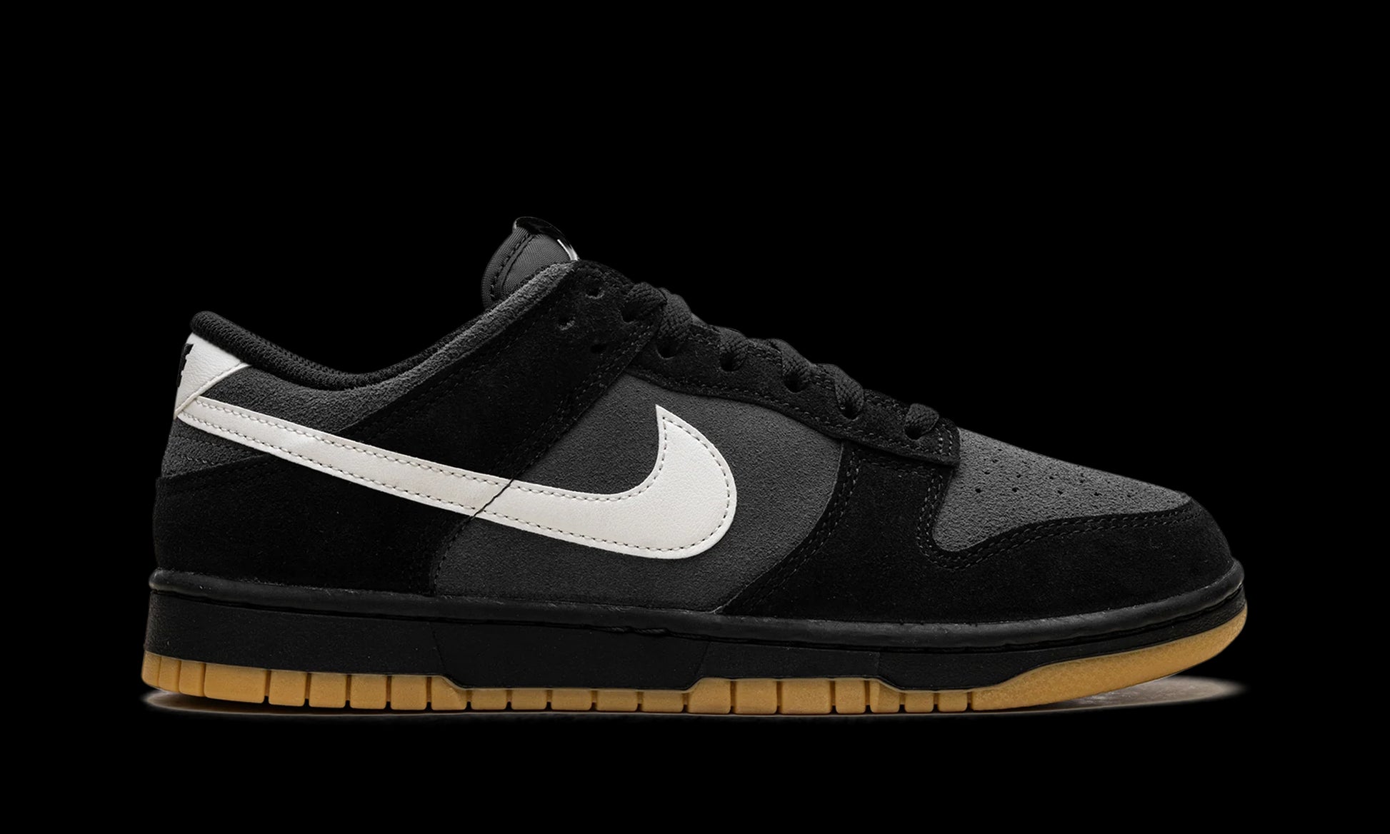 Dunk Low SE "Black Grey Gum"