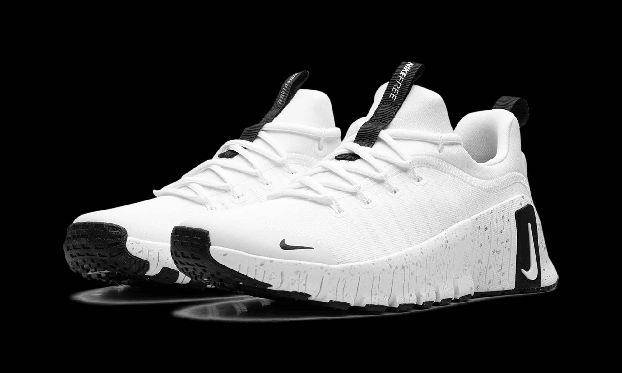 Free Metcon 6 WMNS "White Metallic Silver Light Smoke Grey Black"