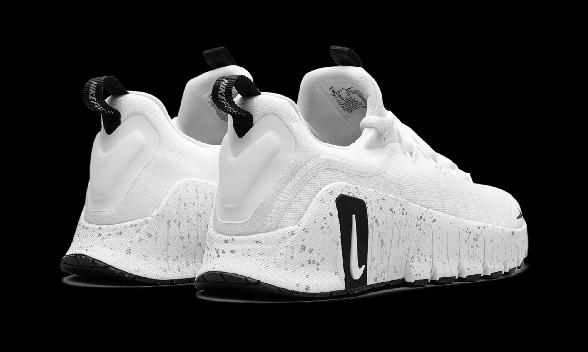 Free Metcon 6 WMNS "White Metallic Silver Light Smoke Grey Black"