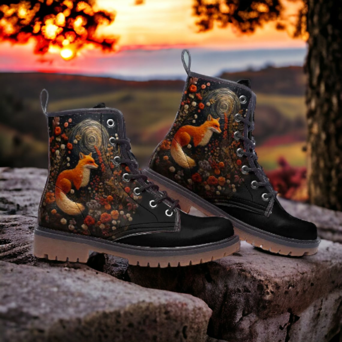 Hippie Art Zone - Faux-embroidery Fox &amp; Moon Vegan Boots.