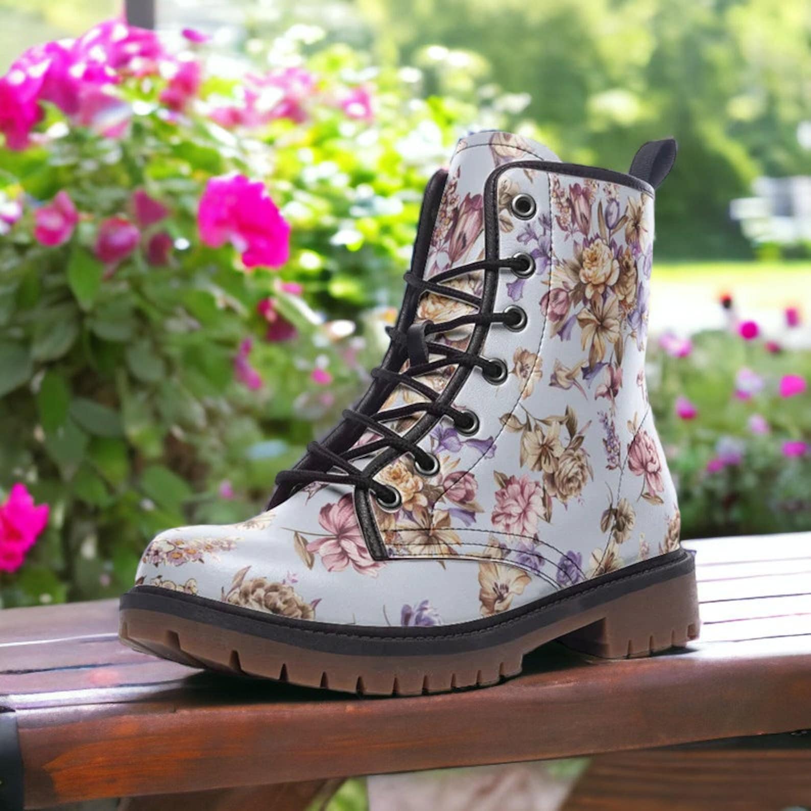 Hippie Art Zone - Cottagecore Floral Boots.