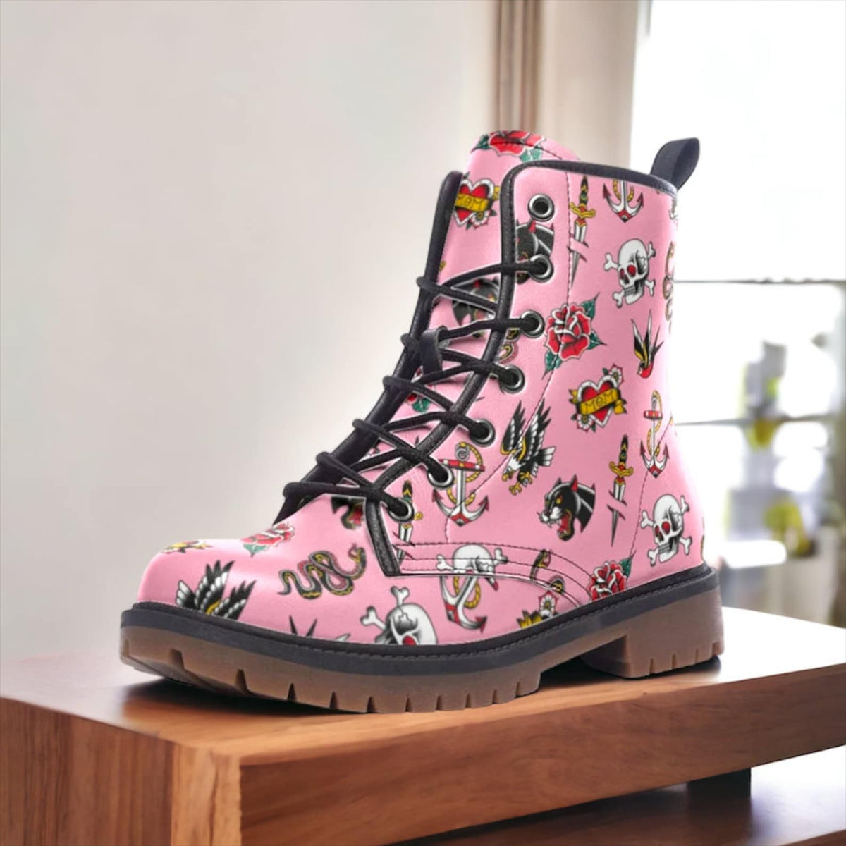 Hippie Art Zone - Vintage Tattoo Motif Vegan Combat Boots.