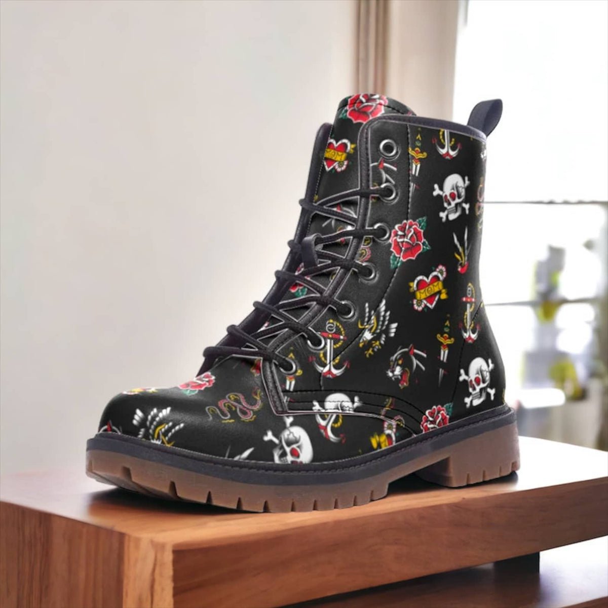 Hippie Art Zone - Vintage Tattoo Motif Vegan Combat Boots.