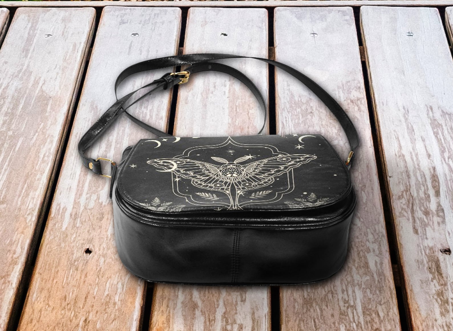hippieartzone Bag - Luna Moth Moon Phases Crossbody Bag.