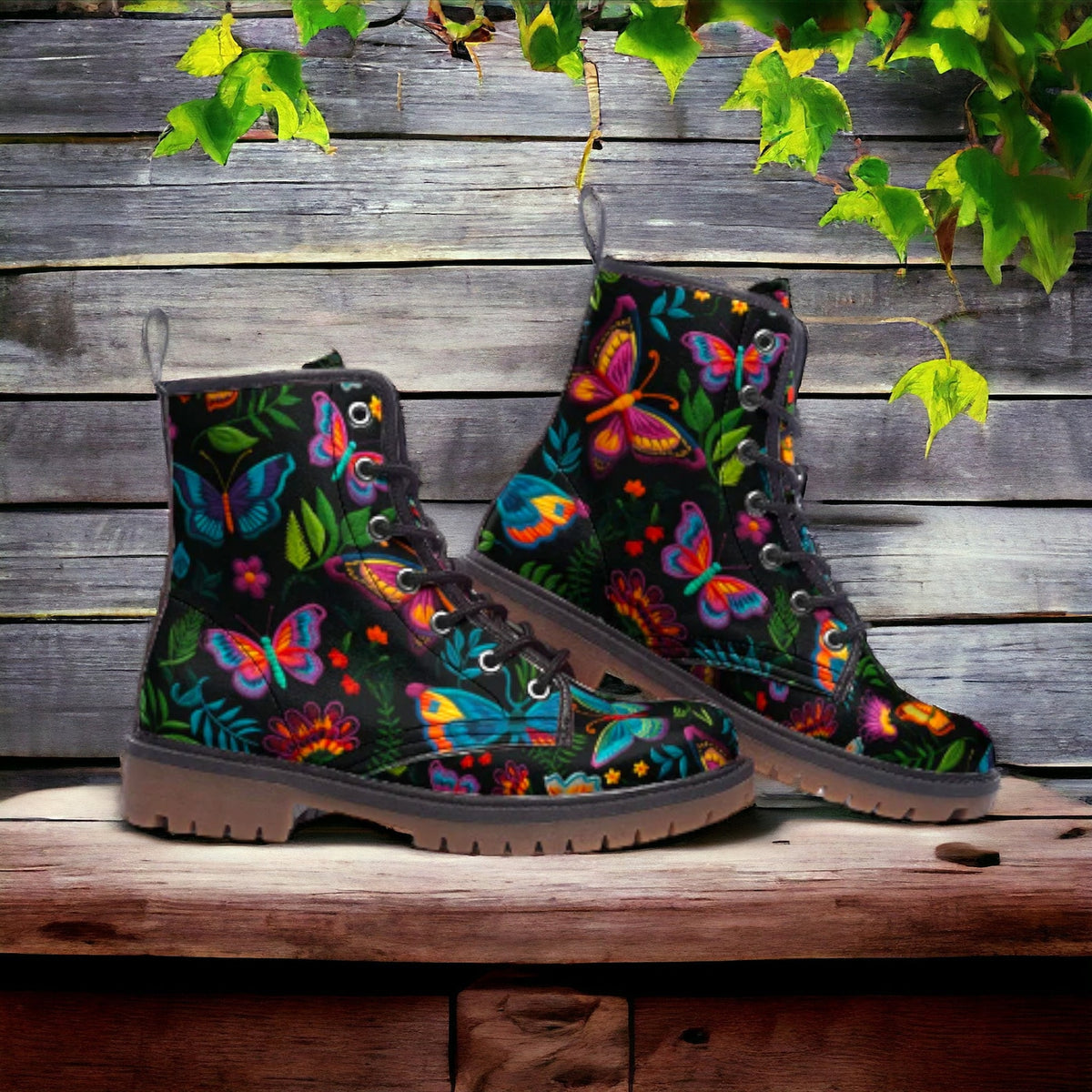 Hippie Art Zone - Dark Faux-Embroidered Butterflies Boots.