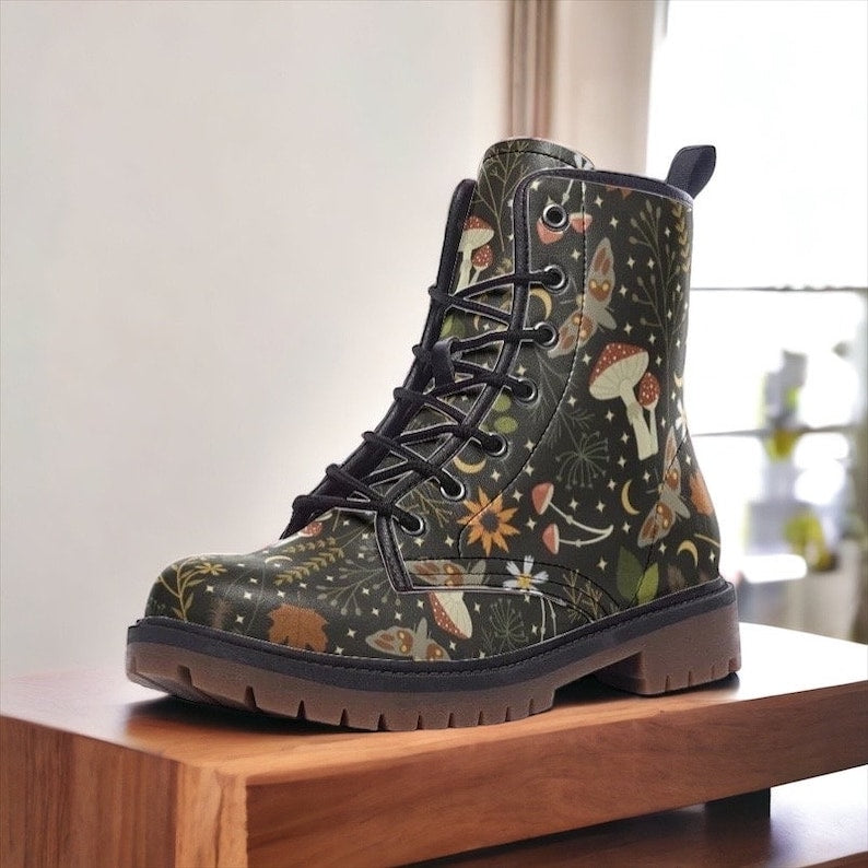 Hippie Art Zone - Woodland Mushrooms Combat Boots.