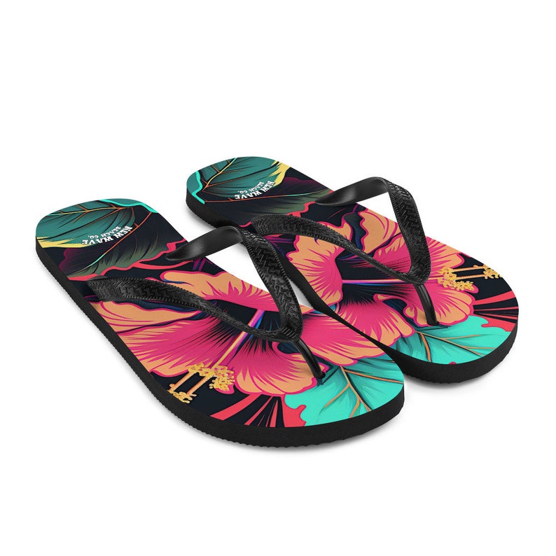 hippieartzone - Pink Hibiscus Tropical Flower Flip Flops.