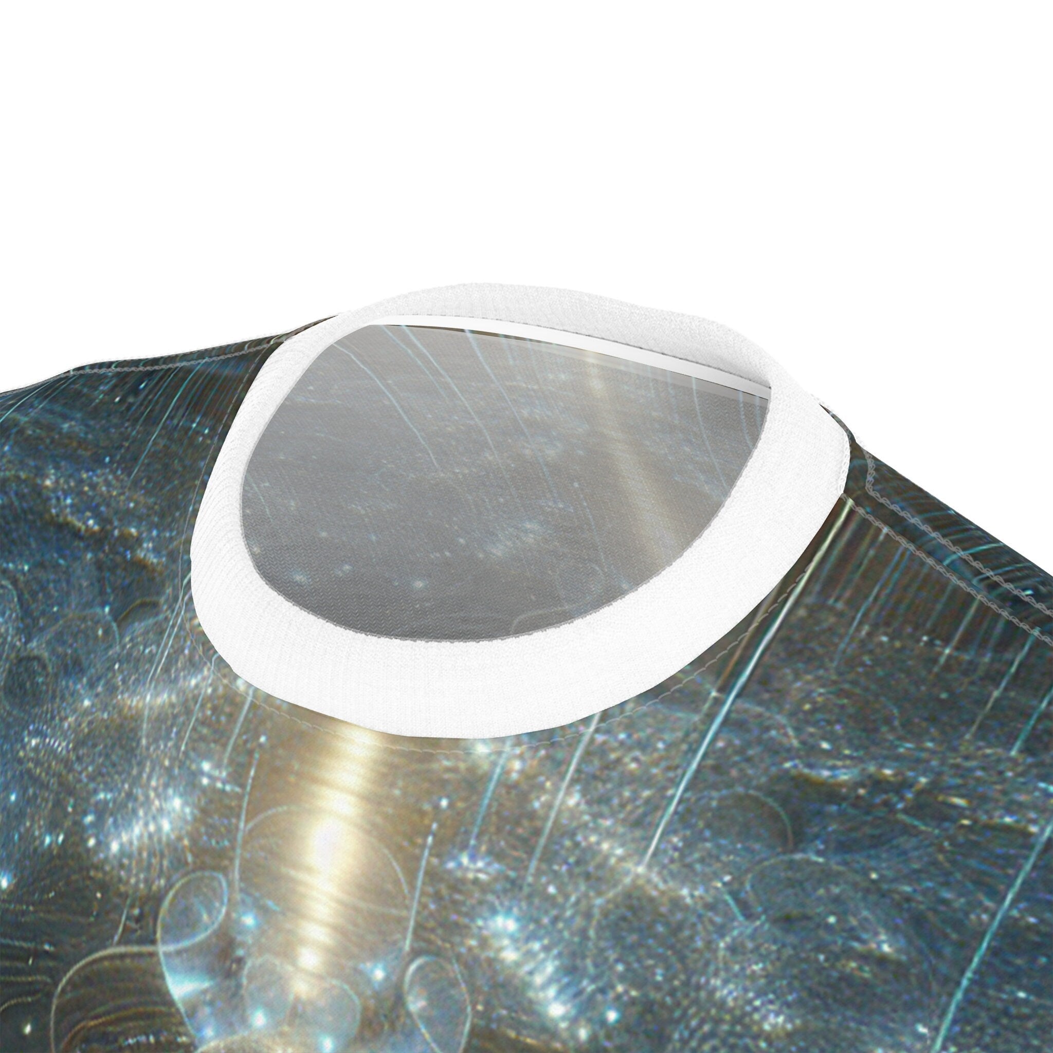 hippieartzone - Bioluminescent Ethereal Orbs Cyberpunk Universe T-Shirt - Surreal, Symmetrical Patterns, Photorealistic Design, High-Resolution