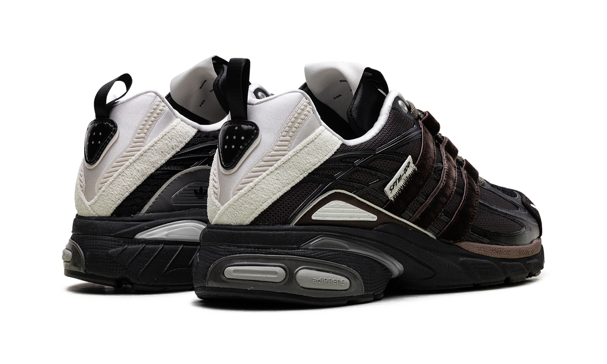 Adistar Cushion "song For The Mute - 'core Black Dark Brown'" - 3