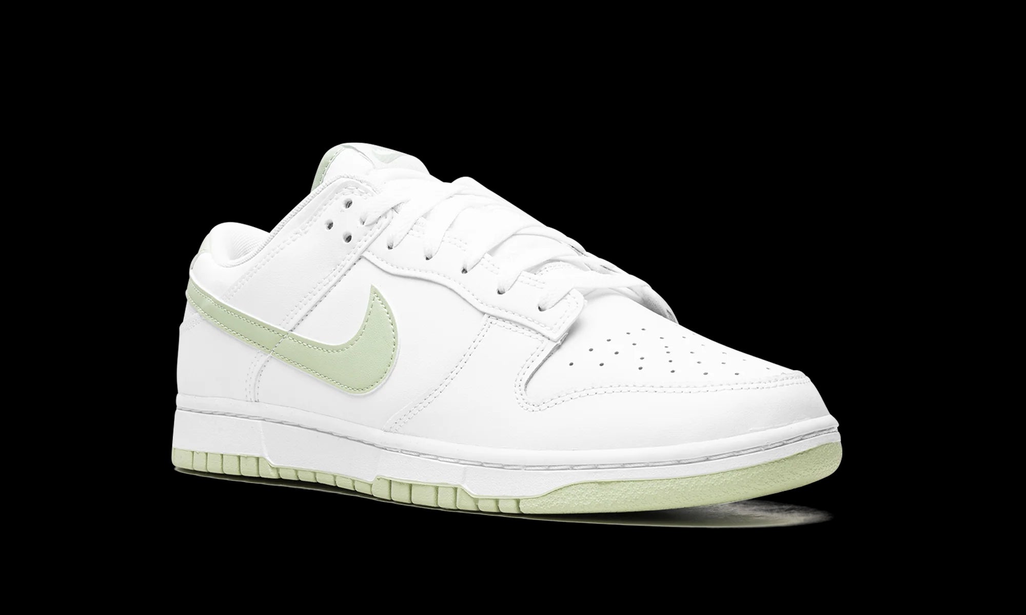 NIKE DUNK LOW RETRO "Honeydew"