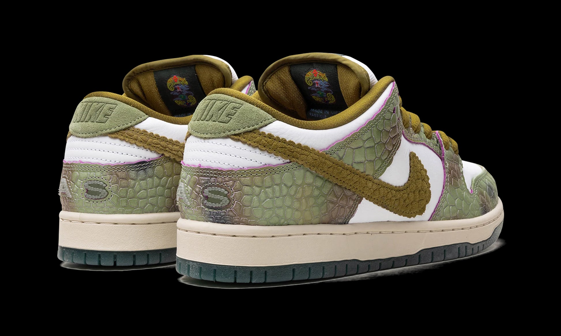 SB Dunk Low "Alexis Sablone - Chameleon"