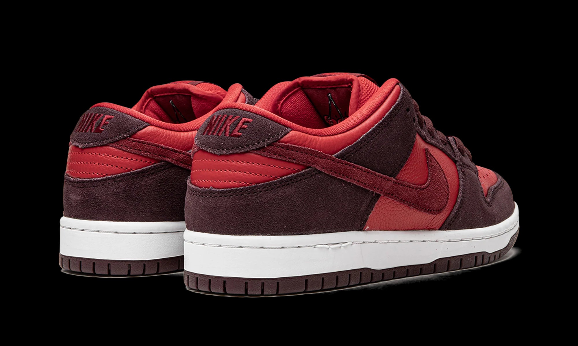 SB Dunk Low "Cherry" DM0807 600