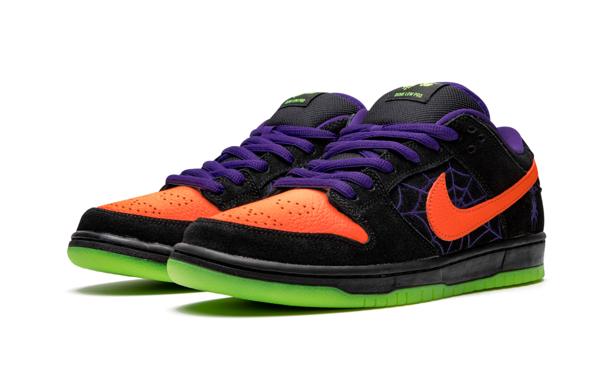 Sb Dunk Low "night Of Mischief" - 2