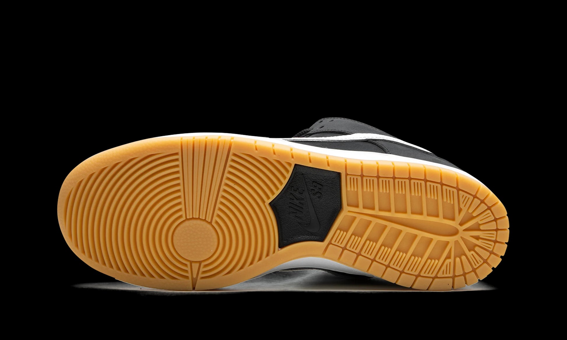 SB Dunk Low Pro "Black Gum"
