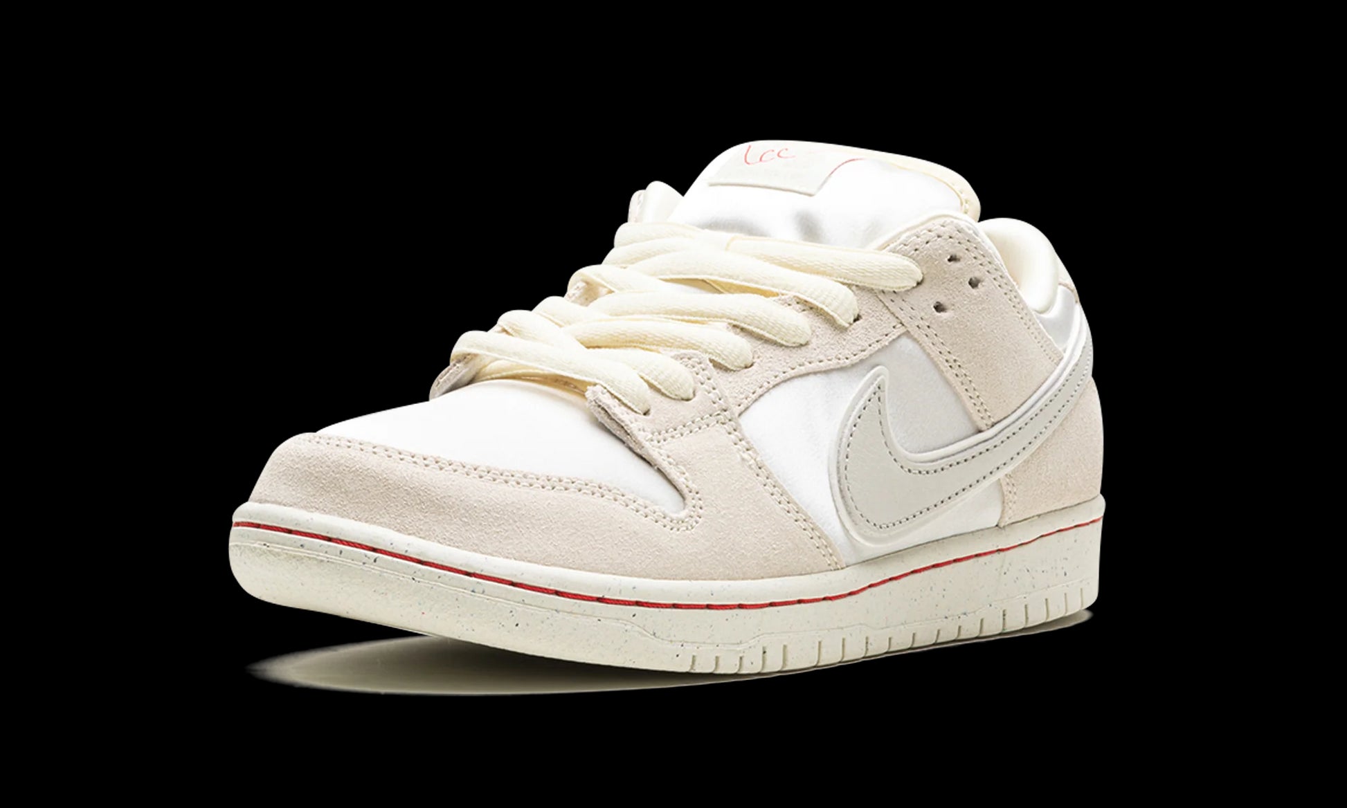 SB Dunk Low "Valentine's Day - Low Love Found"