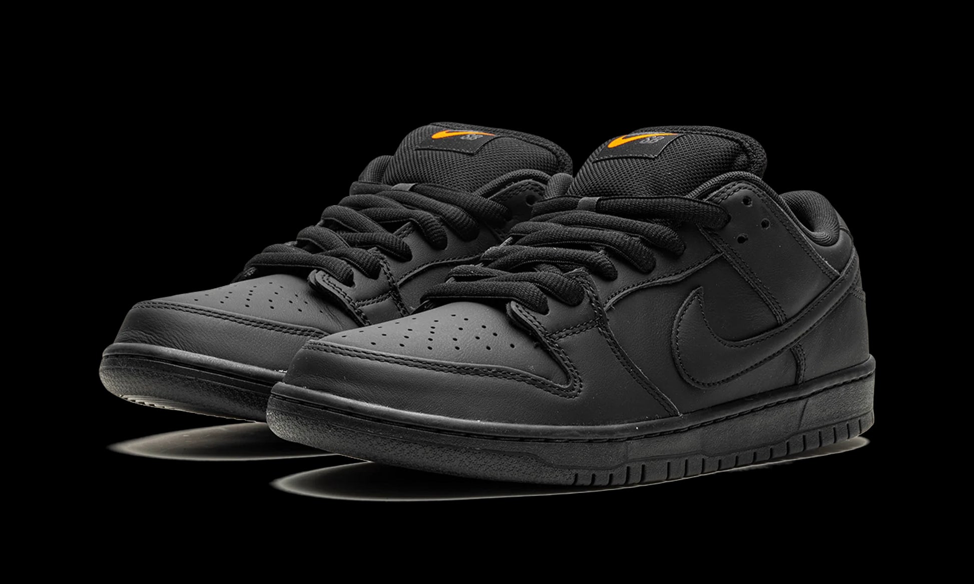 SB Dunk "Triple Black"