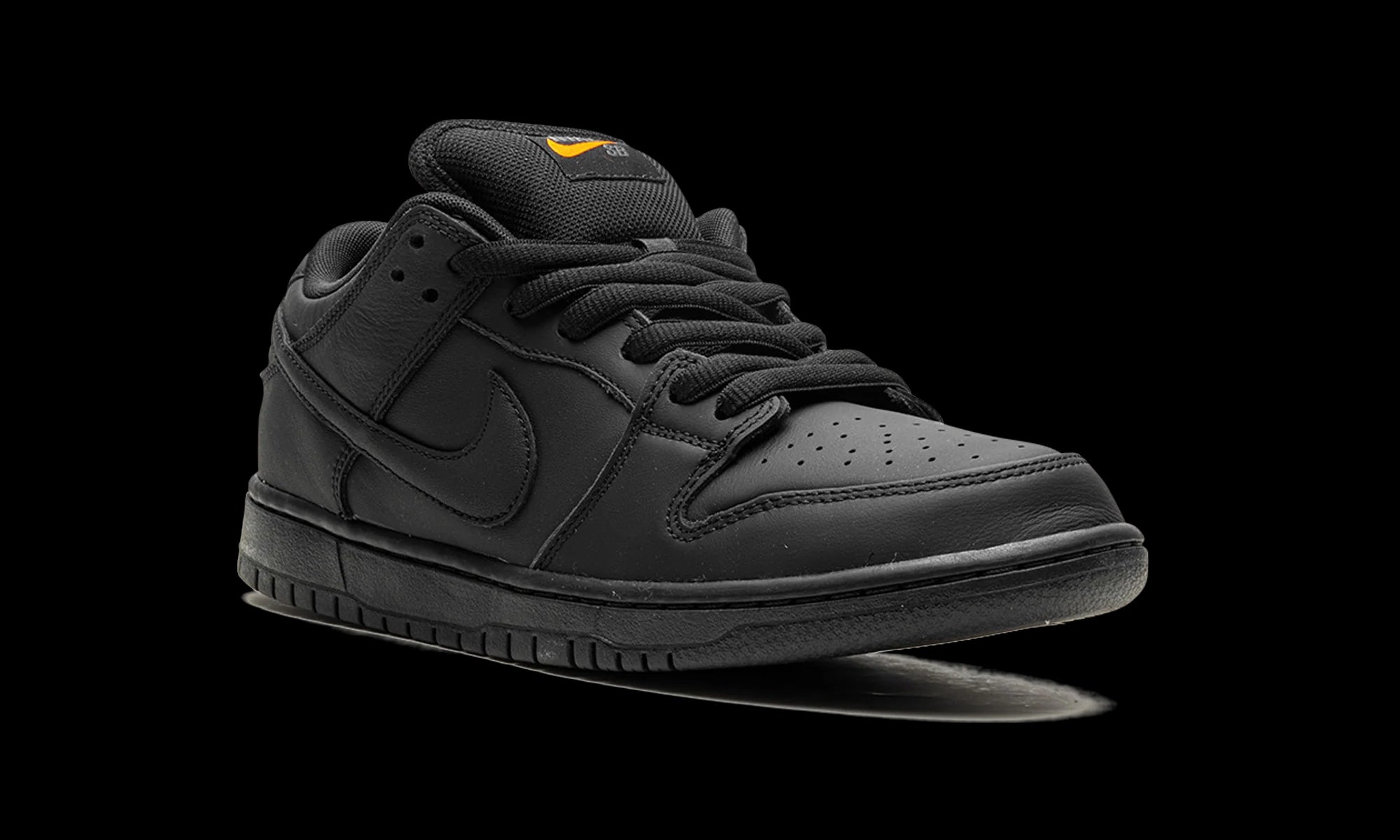 SB Dunk "Triple Black"