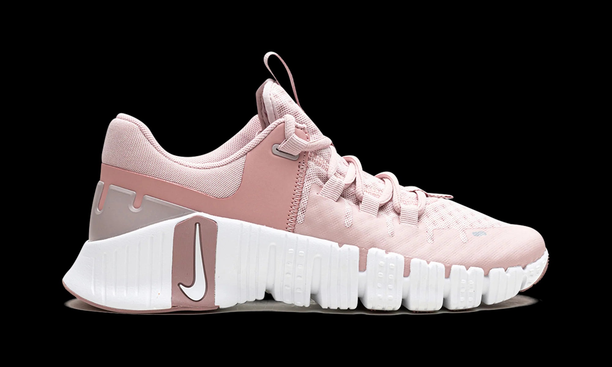 WMNS Nike Free Metcon 5 "Pink Oxford"