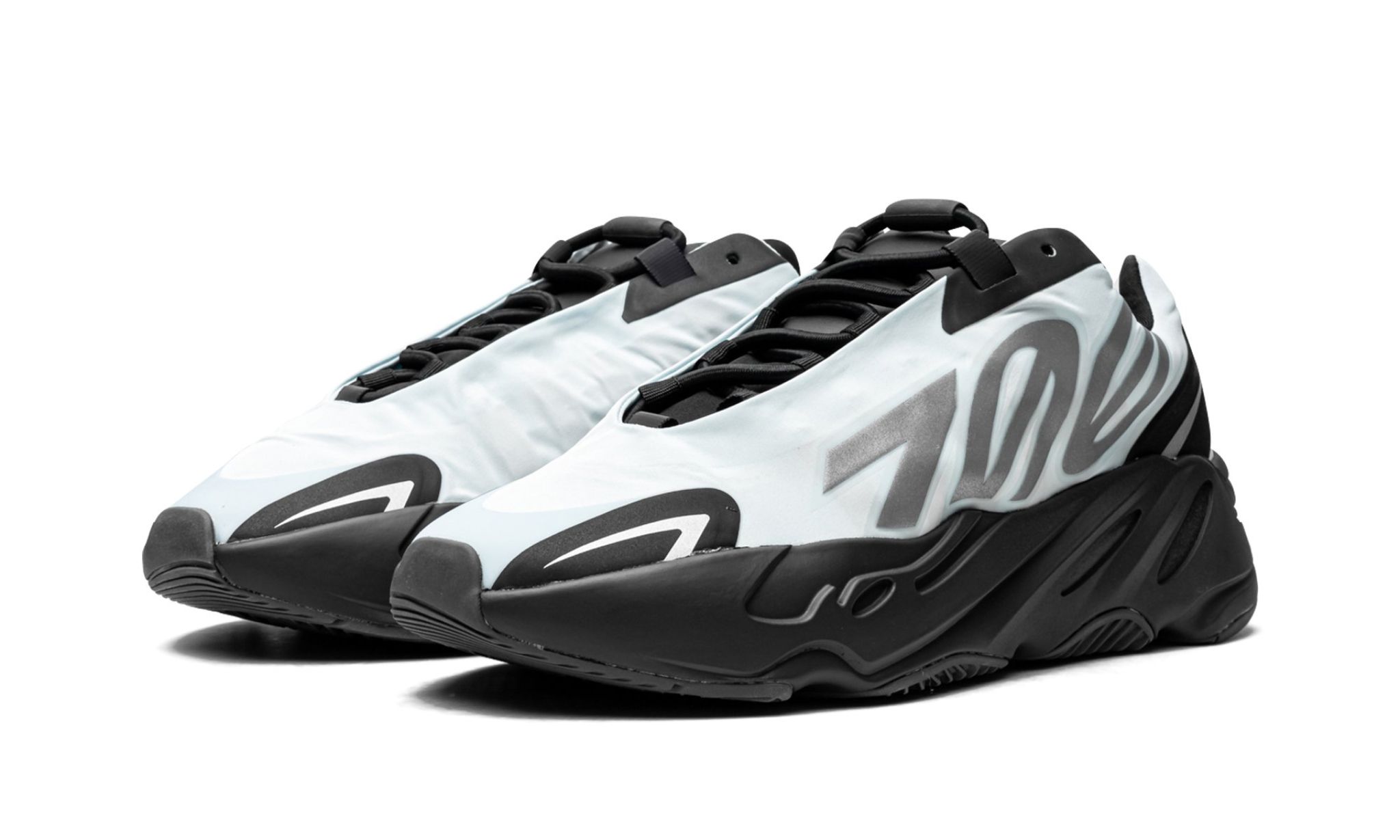 Yeezy Boost 700 MNVN "Blue Tint" GZ0711